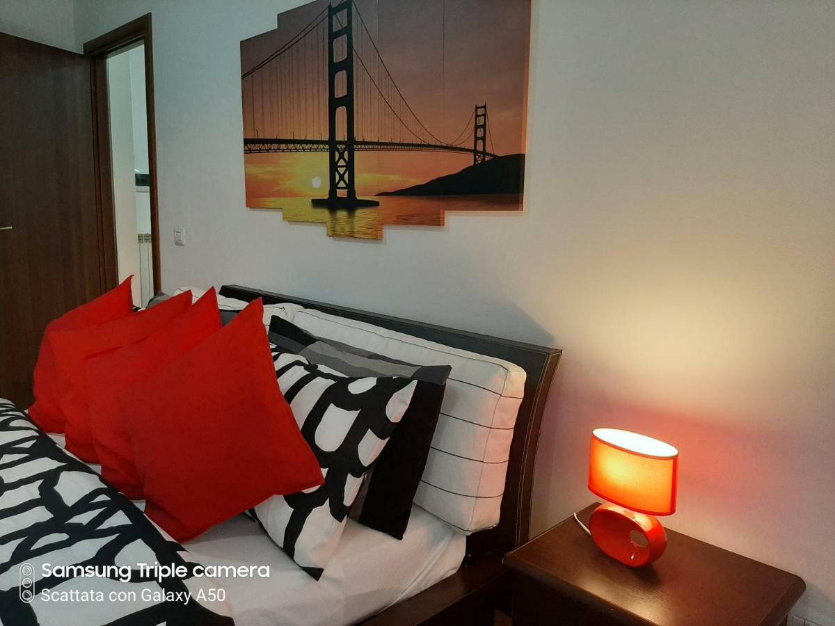 Hillary E Vale Room Rome Exterior photo