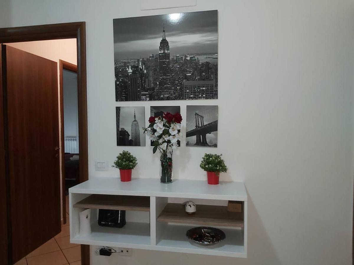 Hillary E Vale Room Rome Exterior photo